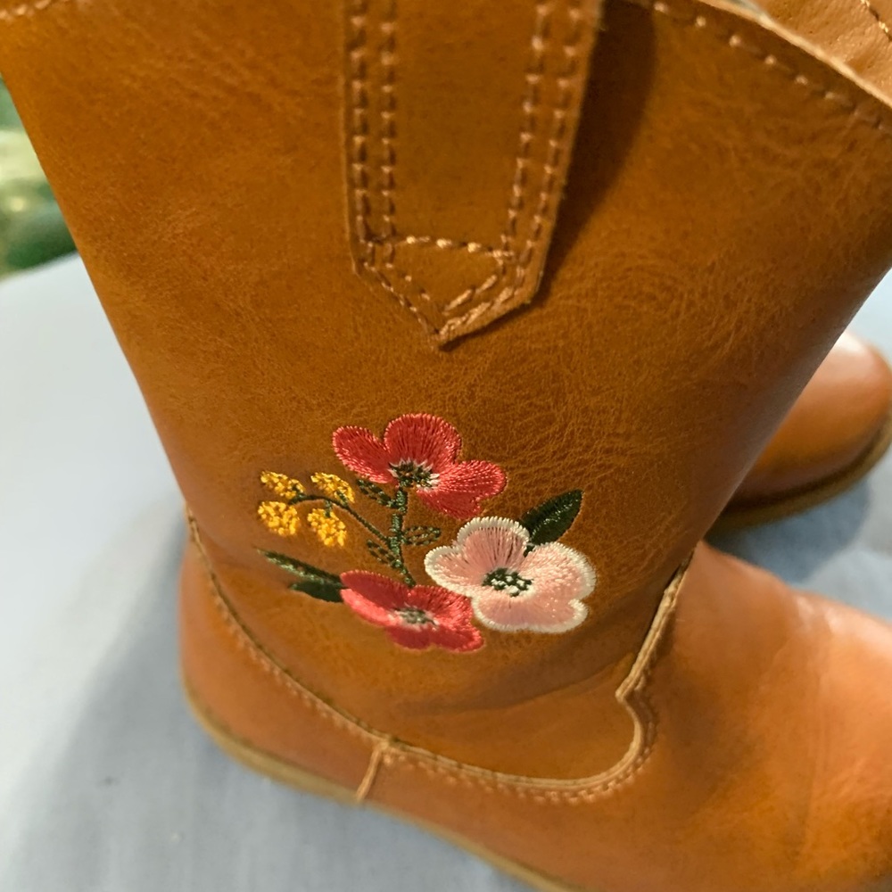 Boots - Picture 2 of 2